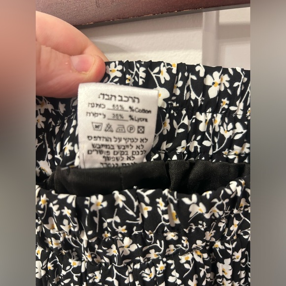 Skirt - Picture 3 of 4